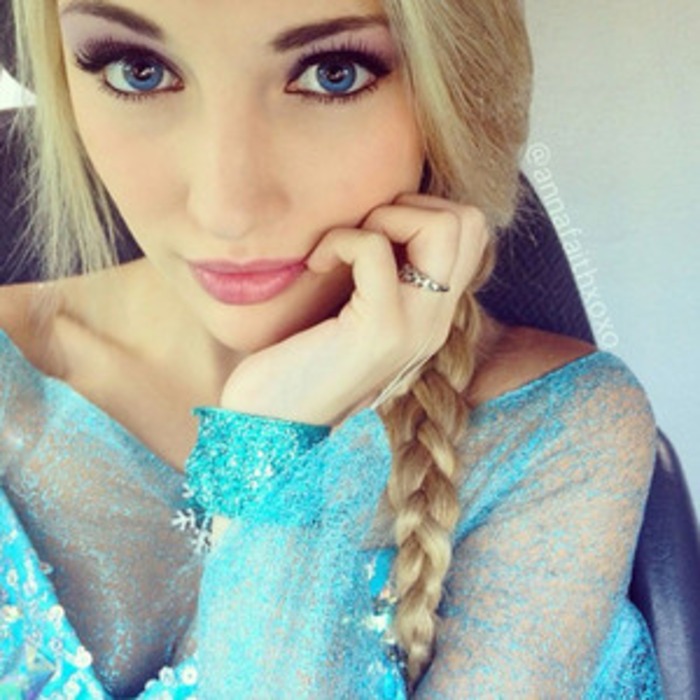 this girl looks exactly
